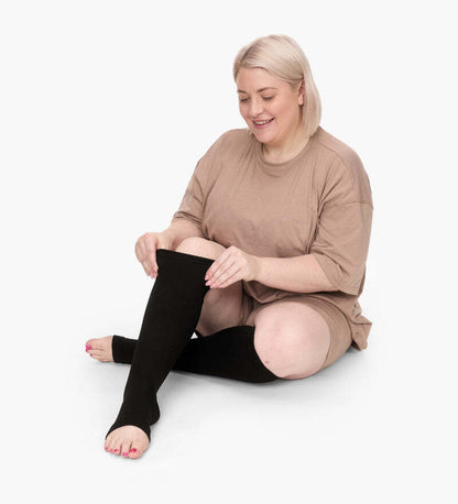 Toeless® - Wide Compression Socks For Pain Relief